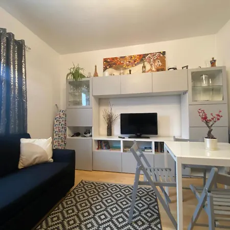 Da Giuseppe London Apartment